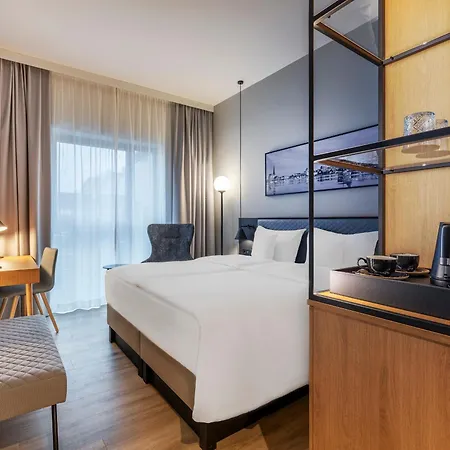 Scanhotels Stadthafen Szálloda