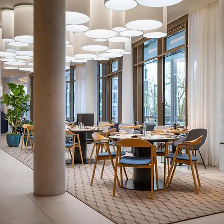 Scanhotels Stadthafen Szálloda