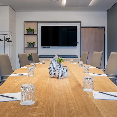 Scanhotels Stadthafen Szálloda 4*