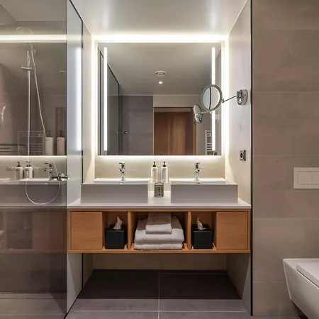 Scanhotels Stadthafen 4*