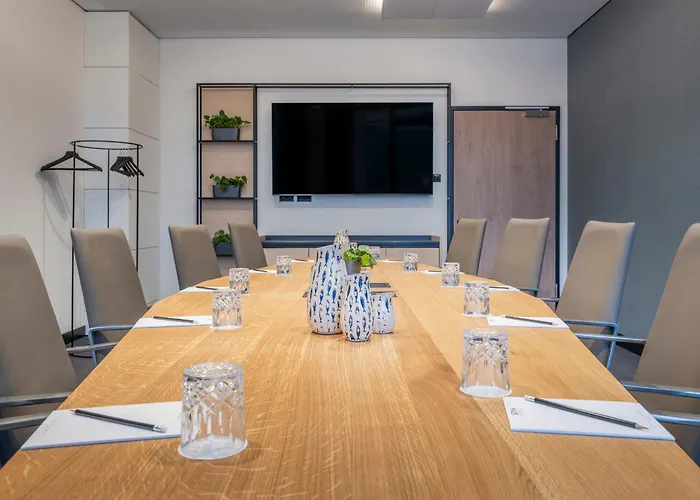 Scanhotels Stadthafen Hotel 4*